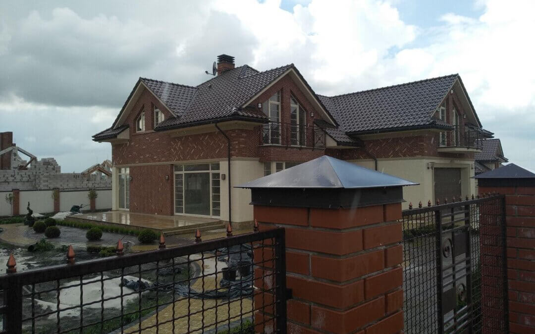 Оформлення фасаду клінкером для заміського будинку